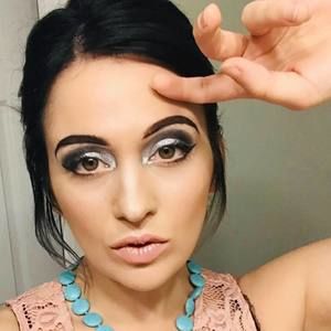 Meet your Posher, Tara